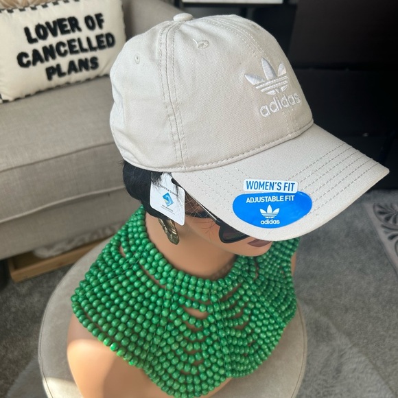 ✨NEW Adidas Light khaki Cap with White Emblem - Picture 4 of 7